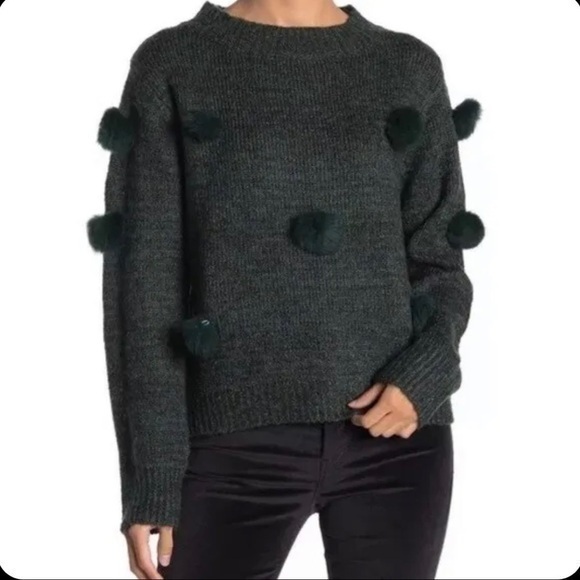 Michelle Nicole Women's Size Large Hunter Green Pom Pom Sweater Pullover nwt - Picture 1 of 8
